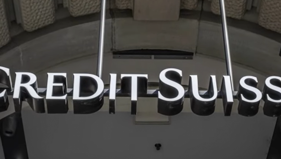 SUNOVRATU AKCIJA KREDI SVISA NEMA KRAJA Veliki pad likvidnosti banke, investitori se odriču prava na nove deonice