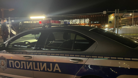 DETALJI PUCNJAVE U BORČI Prolaznici primetili mladića u lokvi krvi!