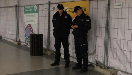 SVI DETALJI NAPADA NA POLICAJCE KOD MLADENOVCA Sramno se branio, a sud ga pustio: Šutirao, ujedao i hteo da pregazi službenike MUP