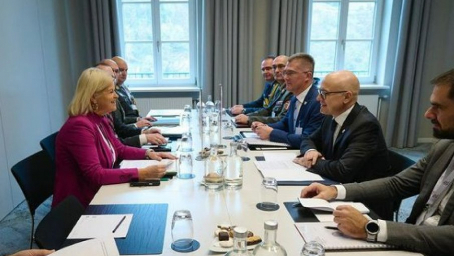 PRVI ČOVEK ODBRANE U POSETI AUSTRIJI Miloš Vučević sastao se sa ministarkom Taner, evo koja je njegova ključna poruka