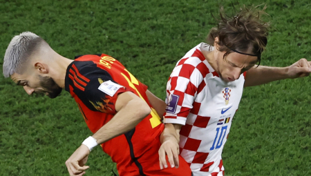 LUKAKU TRAGIČAR ZA BELGIJU Hrvati remizirali sa "crvenim  đavolima" i poslali ih kući, Maroko pobedio Kanadu i  ide dalje kao prvi u grupi