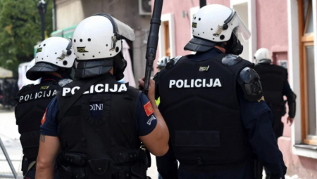 ŠESTORO DECE PRIMORAVALA NA PROSJAČENJE Najmlađe ima 2 godine, uhapšena majka iz pakla