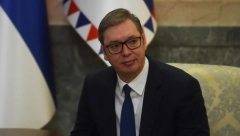 ŽELIM VAM DOBRO ZDRAVLJE I USPEH Božićna čestitika Vučića vernicima koji slave praznik