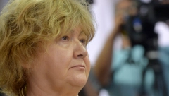 RADA TRAJKOVIĆ GLAVNA KURTIJEVA PROMOTERKA U ŠIPTARSKIM MEDIJIMA! Optužuje državu Srbiju za bezbednosni vakuum, a ne Kurtija koji sa ROSU okupira sever!