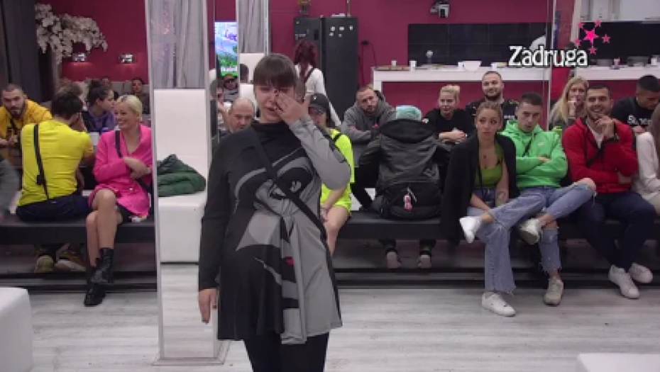 MARIJA RASKRINKALA GEJ AFERU Miljana briznula u plač kada je njena majkla prozvala ovog zadrugara, skandal