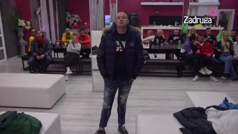 ZADRUGAR BRUTALNO OPLEO PO BIVŠOJ Ivana je ljubomorno pseto koje laže i vara narod