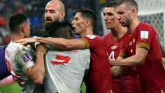 GDE ĆEŠ NA VANJU?! Golman Srbije znao je kako da zaustavi mučke provokacije Granita Džake