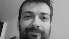 OVO JE PROFESOR KOG SU ĐACI PRETUKLI NA SMRT: Bili ga metalnom kopčom lanca za vezanje bicikla - Razlog je bizaran