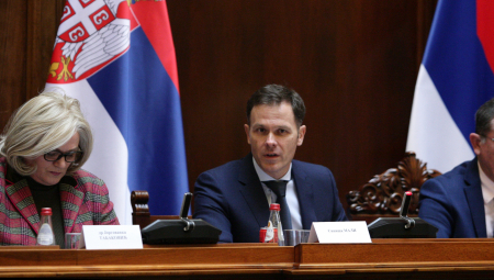 "ZAŠTO VAM SMETA RAZVOJ SRBIJE?" Siniša Mali pokopao opoziciju u Skupštini