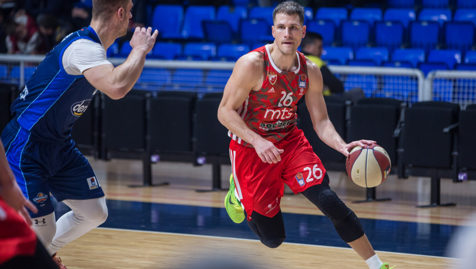 NEDOVIĆ SMIRUJE STRASTI Anđušić se snašao, očigledno da ga nije izbacila žena