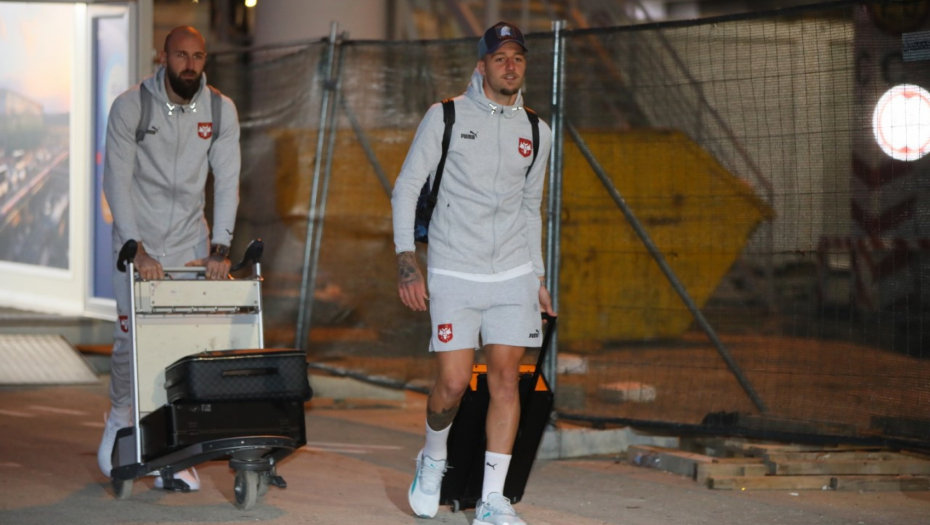 OVE ĆE VAM ULEPŠATI DAN Sergej požurio kući da vidi naslednicu, ovaj trenutak će pamtiti celog života (FOTO)