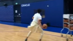 NE, OVO NIJE MOGUĆE Stef Kari je vanzemaljac: Ovi šutevi su ostavili svet košarke u šoku (VIDEO)