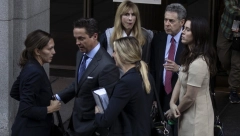 "KAJANJE NIJE SILOVANJE!" Seks skandal trese SAD! Žena varala političara sa producentom, suđenje se pretvorilo u ludnicu!