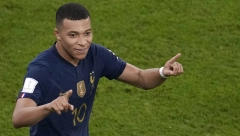 MBAPE BIO U VEZI SA TRANSRODNOM MANEKENKOM Šok saznanje trese svet, nekada je bila muškarac, a evo kako danas izgleda! (FOTO)