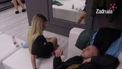 FILIP CAR NE DA ALEKSANDRI NI DA SPOMENE DEJANA: Zapretio joj i očitao bukvicu, njena reakcija je PORAŽAVAJUĆA!
