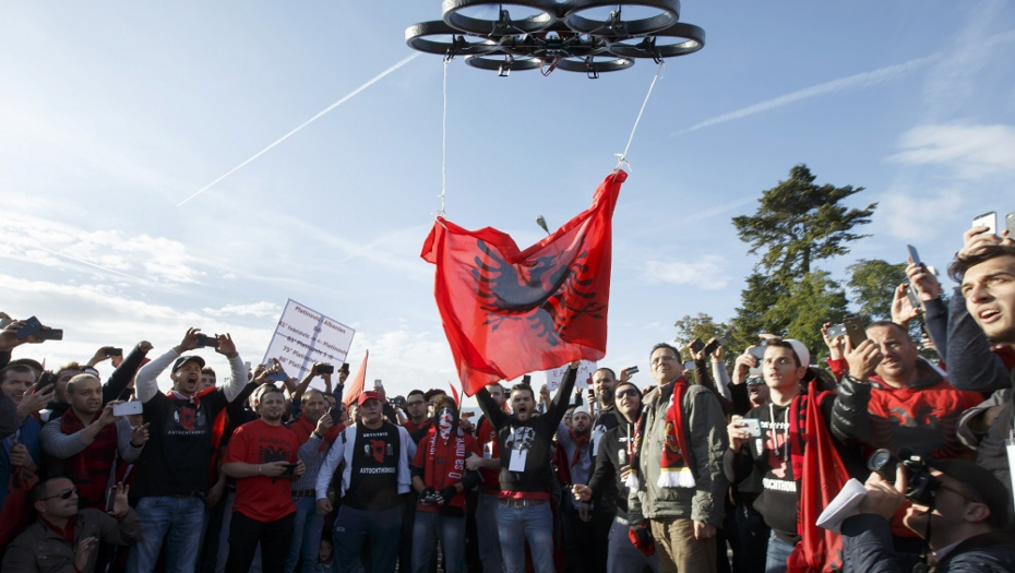 HAPŠENJE U ALBANIJI ZBOG PRETNJI VUČIĆU! Priveden Albanac koji je dobro poznat i u Srbiji!