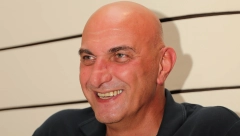 GRBOVIĆ ŽESTOKO UDARIO NA DUBAI: Dotakli smo dno dna, hoće li da kupe i Lebrona kao cirkusku atrakciju?!