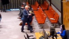 NEBENZJA NAPUSTIO SALU SAVETA BEZBEDNOSTI UN Na izlasku predstavnik Rusije oštro poručio samo jedno (VIDEO)