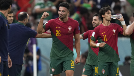 SLAVIO GOL SA PODIGNUTA TRI PRSTA Uništio Džaku i Šaćirija, pa uradio nešto o čemu bruji Srbija (VIDEO)