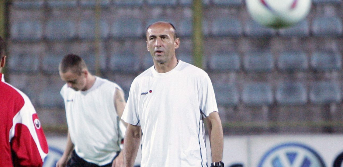 PRVE SLIKE SA MESTA NESREĆE Ješić automobil potpuno smrskan (UZNEMIRUJUĆI FOTO)