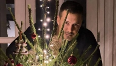 ON RINTA, ONA UŽIVA Biković preuzeo kućne obaveze dok njegova devojka radi ovo (FOTO)