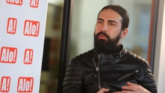 JEZIVA SAOBRAĆAJNA NESREĆA NAŠEG PEVAČA Kamion se zakucao u njegov auto dok je bio sa porodicom, a onda sleteli u reku!