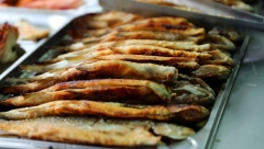 VREDAN SAVET ZA NAREDNI DAN, OBRATITE PAŽNJU Ako vam riblja kost zapadne u grlu ovo morate odmah uraditi, može vas spasiti