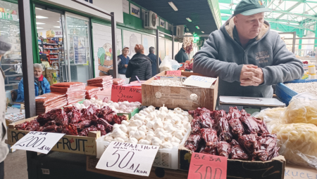 PIJAČNI PRODAVCI MOGU DA ODAHNU I sledeće godine bez fiskalnih kasa