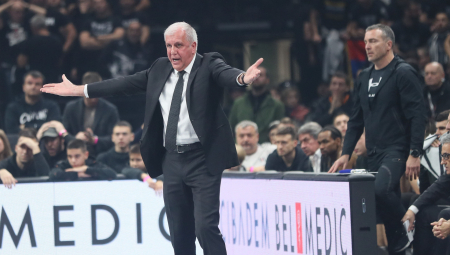 ŽOC U NEVERICI Obradović besan posle poraza u derbiju, samo je ovo rekao pred ulazak u svlačionicu