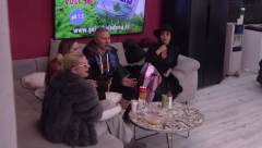 NOSIM TVOJE PAMUČNE GAĆE DA MI NEŠTO NE ISPADNE Maja i Brendon izazvali salvu smeha svojim prepucavanjem: Gluteusi su ti spljošteni