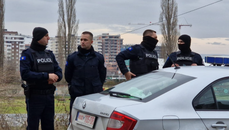 "BUDITE DOBRI, AKO BUDE PROBLEMA..." Jezive pretnje tzv. Kosovske policije Srbima pred veliki protest u Rudaru