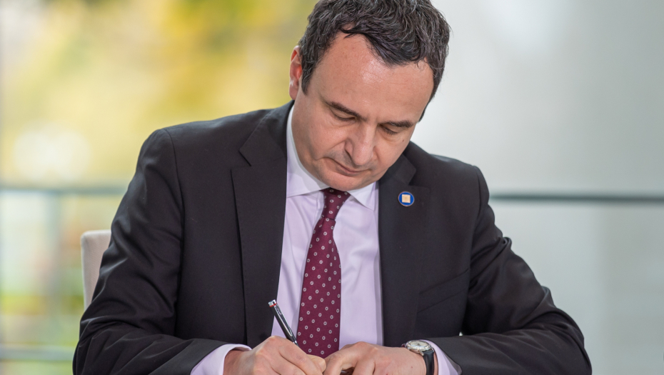 "SA ILI BEZ KURTIJA" Dani su mu odbrojani, Ameri ruše lažnog premijera!