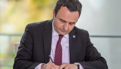 TRAŽI SE OSTAVKA LAŽNOG PREMIJERA Kurti kratkih rukava izazi pred poslanike i podnosi izveštaj!