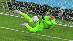 U CENTRU PAŽNJE ZBOG DOBRIH ODBRANA Bavarci započeli pregovore sa Livakovićem