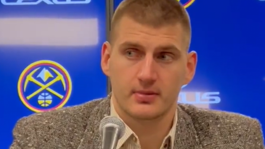 URNEBESNA REAKCIJA NIKOLE JOKIĆA Evo kako će reagovati Nikolina žena kada mu stigne majka (VIDEO)