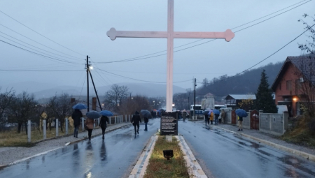 ZBOG TERORA ALJBINA KURTIJA SRPSKI NAROD ĆE I SVETOG NIKOLU PROVESTI POD OTVORENIM NEBOM: Na barikadama i na krsnu slavu!