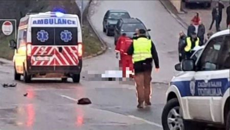 DEČAK (2) ISPAO IZ AUTA, TATU MU VADILI VATROGASCI! Troje poginulo u nesrećama u nekoliko dana, a sudbina srpske porodice u Grčkoj sve je potresla