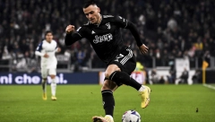 TORINO JE CRNO-BELE BOJE Juventus na krilima Kostića ukrotio "bikove"