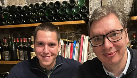 "IDEM SA DANILOM" Predsednik Vučić za Božić u Hilandaru