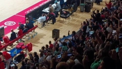 ZVEZDA POBEDILA, PA PRUŽILA PODRŠKU "GAUČOSIMA" Krcat "Pionir" skandirao Argentini koja grabi ka finalu Mundijala (VIDEO)