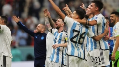 MESI RASTUŽIO HRVATE Pogledajte kako je Argentinac sa bele tačke doveo u prednost "gaučose" protiv "vatrenih" (VIDEO)