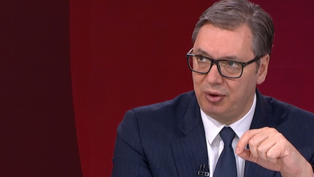 TAJKUNSKI PORTAL BESAN NA VUČIĆA Otkud vam pravo predsedniče da ne navijate za Hrvatsku?!