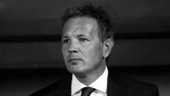 MIHIN SIN TETOVAŽOM ČUVA SEĆANJE NA DEDU! Odrastao u Italiji, ali je ĆIRILICOM ispisao posvetu! (FOTO)