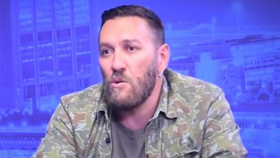 "PLAČEM, POTREBNO MI JE NEKOLIKO SATI DA SE OPORAVIM" Želja mu je da postane otac, a sada je muzičar progovorio o borbi za potomstvo: MOŽDA USVOJIM DETE!