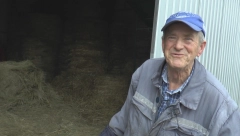 VUČIJACI GA GRIZLI I VUKLI ZUBIMA...  Priča deda Milorada ostavlja bez daha, za njega kažu da je suvoborski Džejms Bond (FOTO)