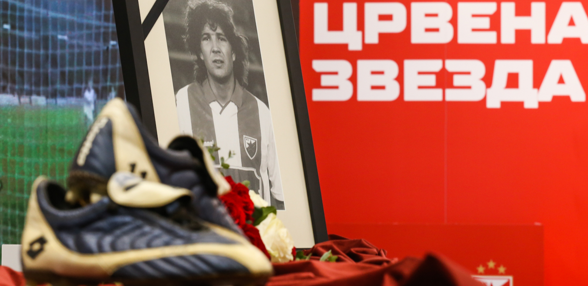 ŠAL OKO VRATA I PRAVAC "MARAKANA" Meč Zvezda - Vojvodina u čast Siniše Mihajlovića, navijačima besplatan ulaz