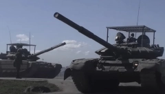 ČEKA SE MIG POLITIČARA Nemačka vojna industrija spremna da isporuči Ukrajini tenkove