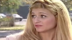 NAKON SERIJE "PORODIČNO BLAGO" ODJEDNOM NESTALA Našoj glumici se život potpuno preokrenuo, evo gde je i šta radi danas! (FOTO)