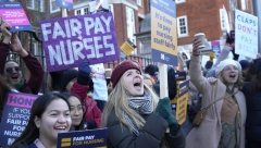 LEKARI OBUSTAVILI RAD U BRITANIJI! Najveći štrajk u istoriji, raspada se zdravstvo!