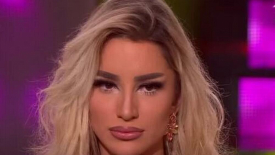 ŠOK KAKO ALEKSANDRA NIKOLIĆ IZGLEDA BEZ ŠMINKE Ostavila gledaoce u neverici, a tek šta su joj poručili! (FOTO)